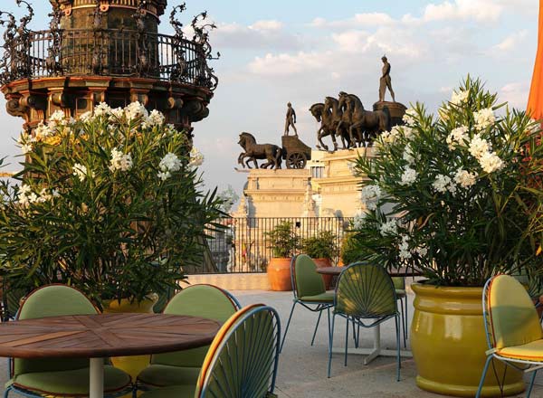 four-seasons-madrid-isa-noche-lujo